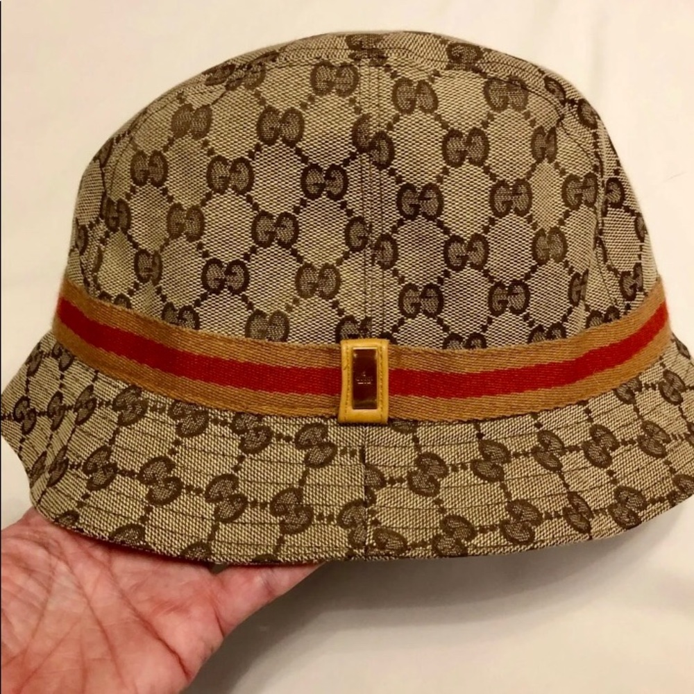 SOLD Authentic Gucci logo hat